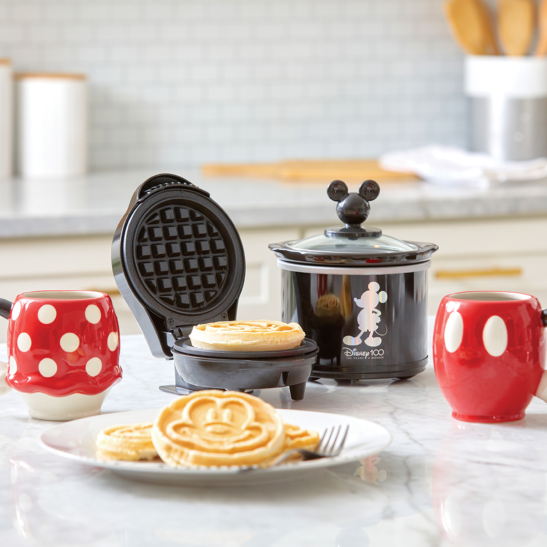 Disney fans, make your dreams come true! Our brand new Corelle
