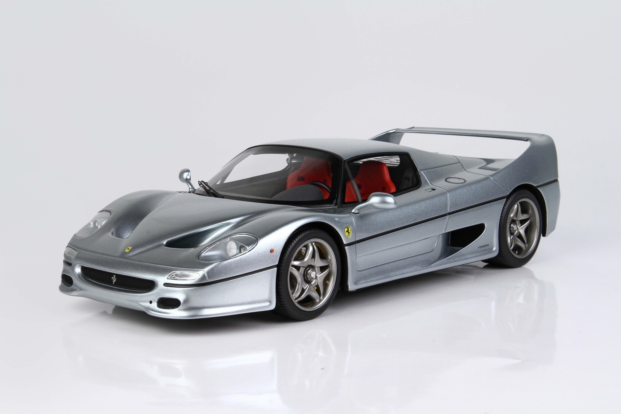 Ferrari F50 coupe 1995 scale model in metallic titanium gray