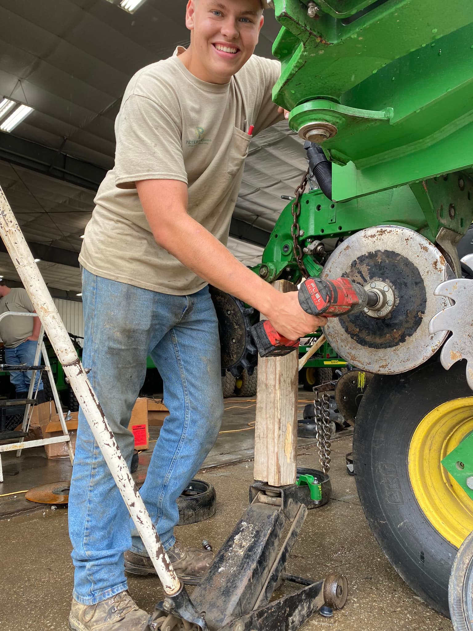 Peterson - 2023 Field Operations intern Wyatt Huckeriede working on a ...