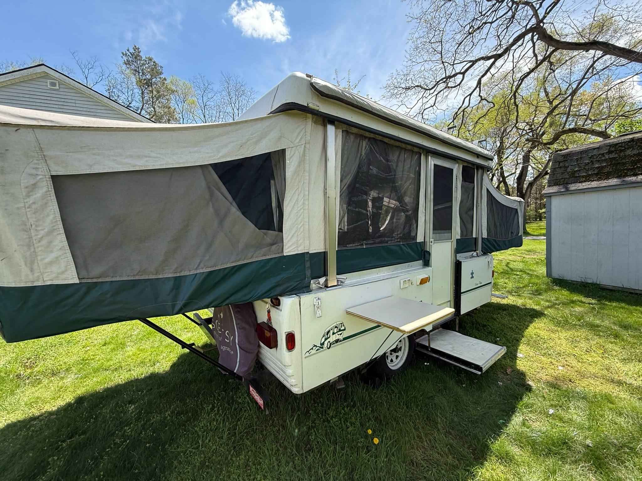 1998 Coleman Pop Up Camper