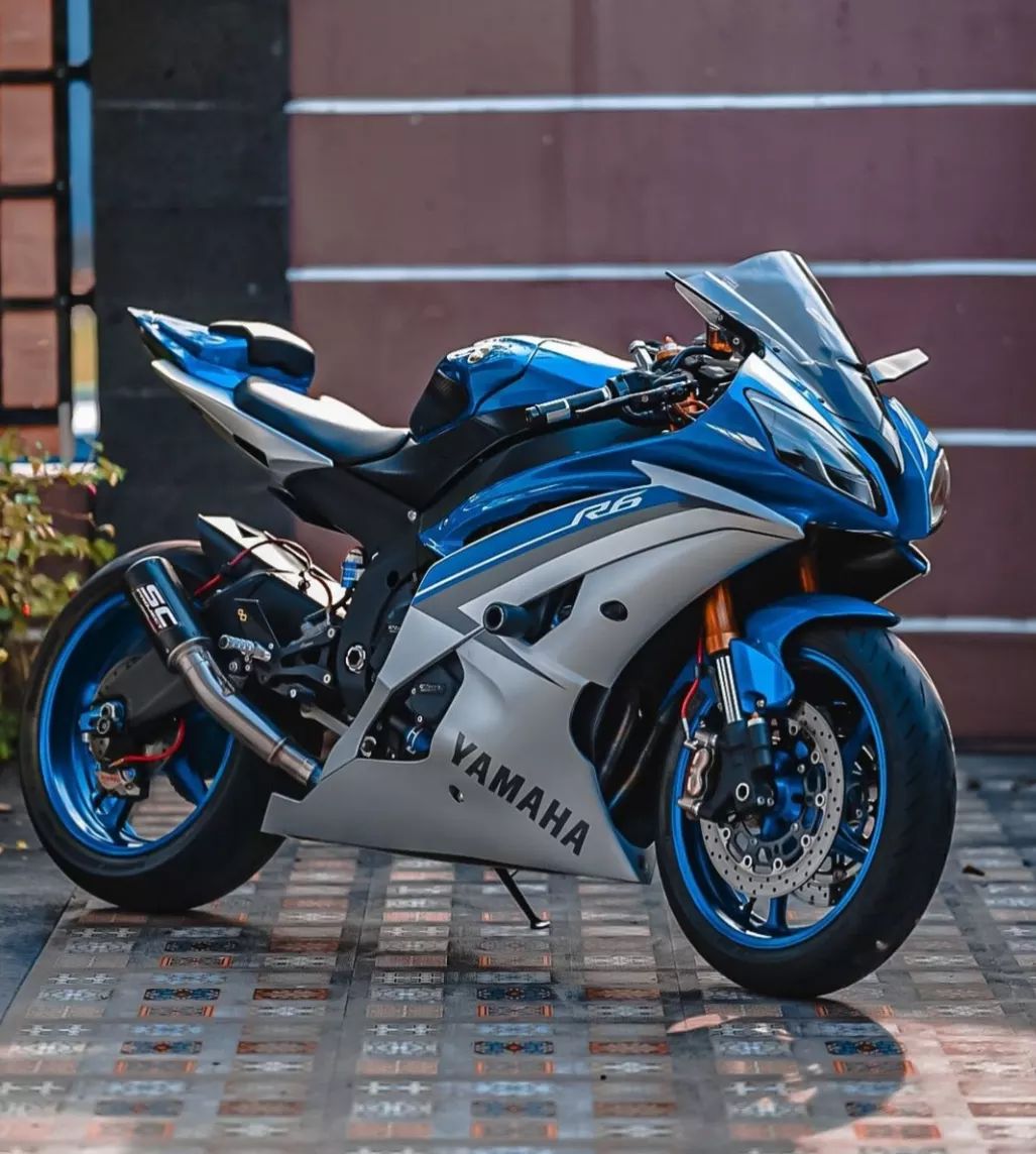 Heavy - Yamaha R6 Beauty😍😍 Follow on YouTube :- Heavy Motors Facebook ...
