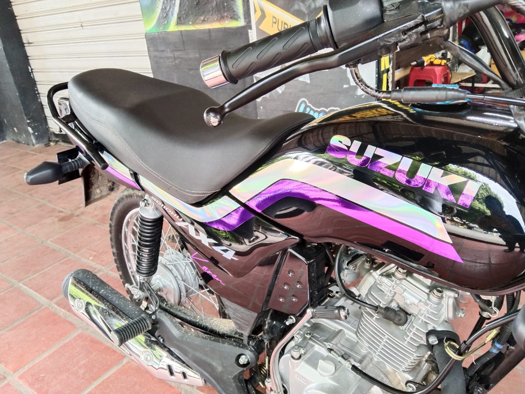 Línea Grafica - Ax4 personalizada 😎