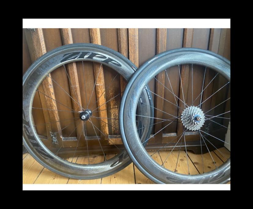 Zipp 404 Firecrest wheels with Continental GP5000 tires