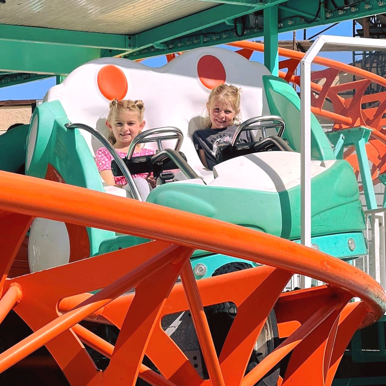Playland's - Rides open daily at 4pm! 𝚆𝚒𝚝𝚑 𝚘𝚟𝚎𝚛 𝟹𝟶 𝚛𝚒𝚍𝚎𝚜 𝚒𝚗 𝚘𝚞𝚛 𝚙𝚊𝚛𝚔 ...