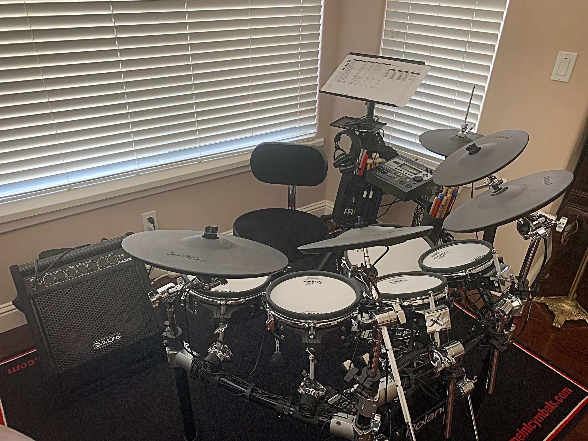 Roland TD-25 V Drum Set for Sale with Speaker