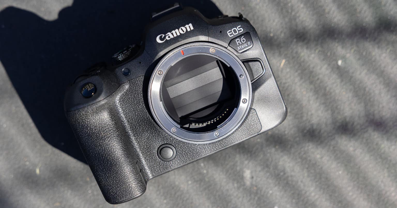 duytom.com - Canon đã chính thức ra mắt “tân binh” R6 Mark... | Facebook