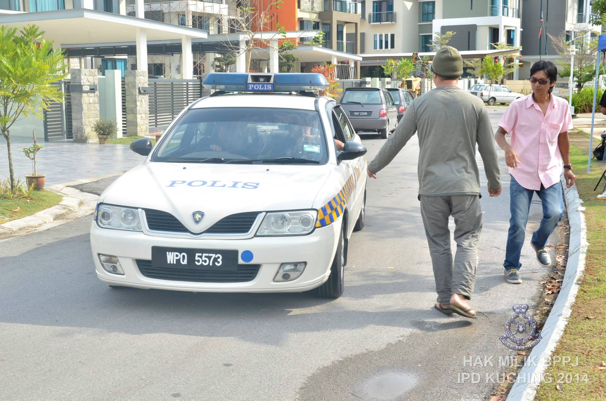 Pegawai Anggota Polis Ipd Kuching Bantu Jayakan Drama Bersiri