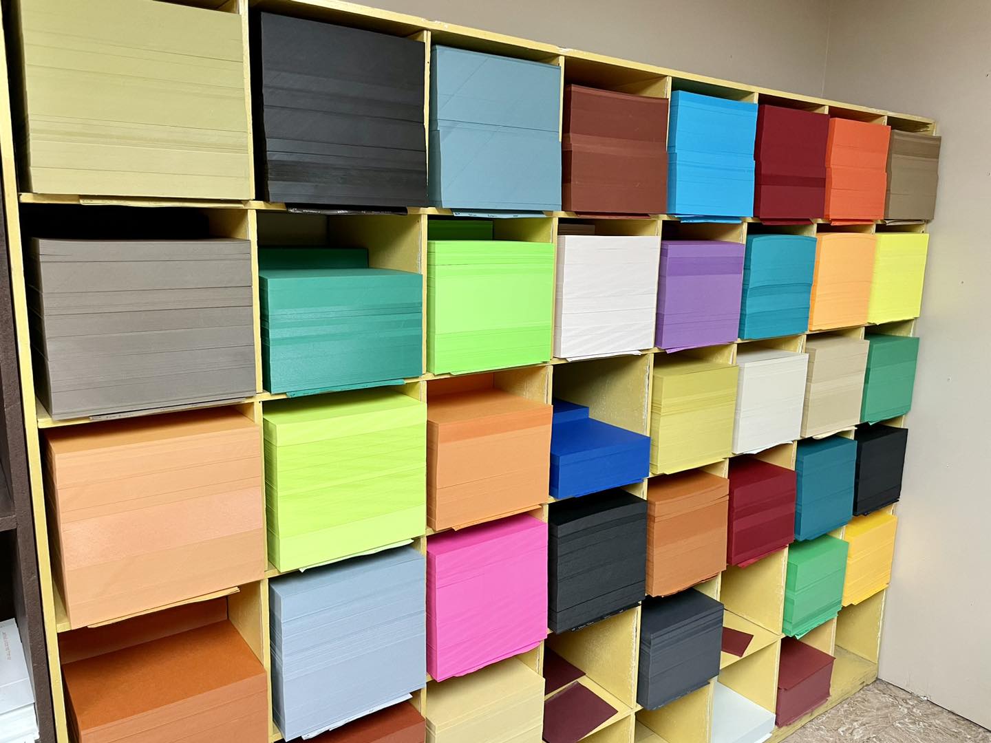 Hollo's Papercraft Store