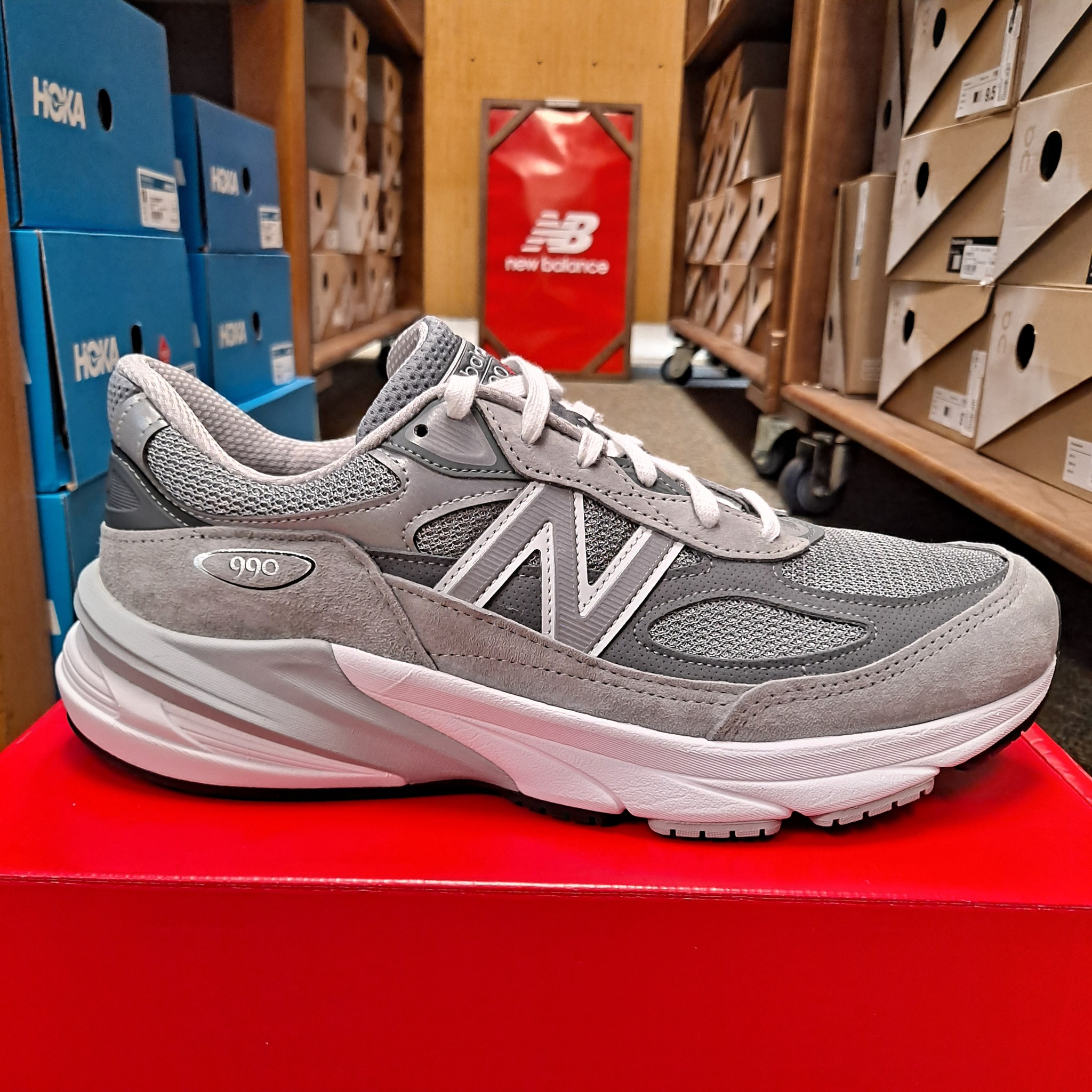 New Balance M992BL Black/White Made in USA available online now 