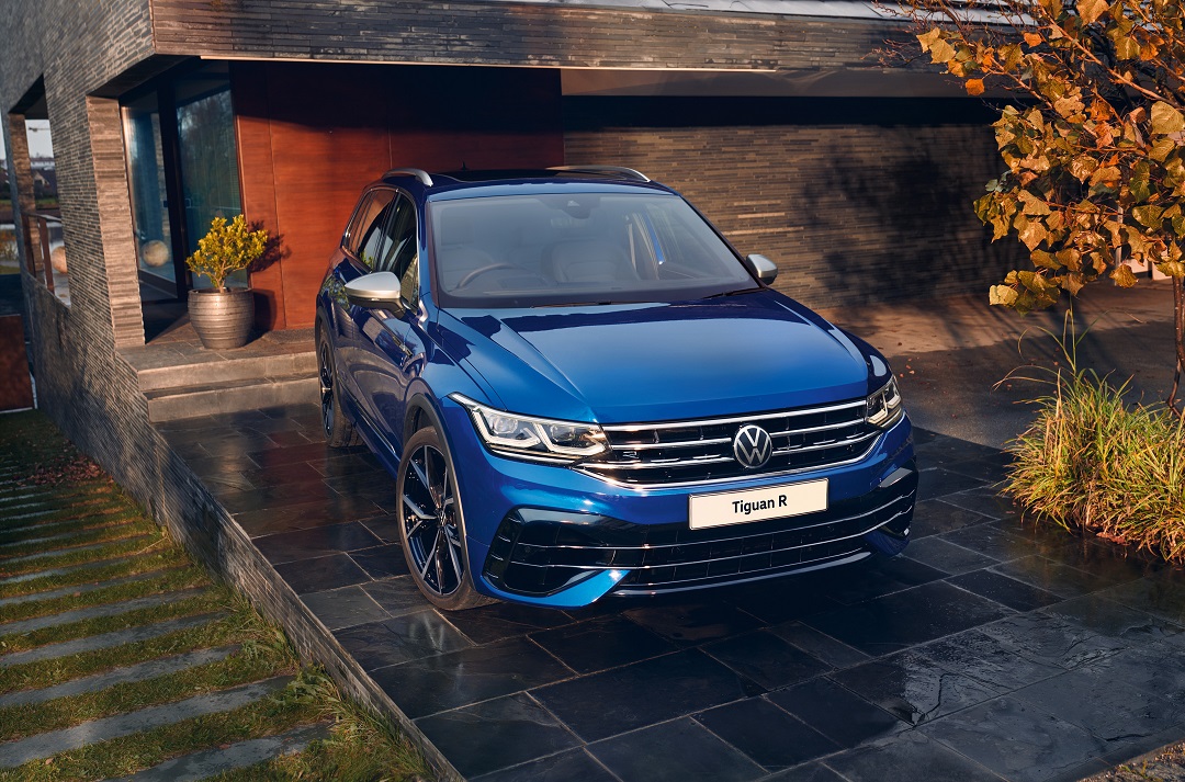 Kelston - Are you ready for the ultimate driving experience? Meet the ...
