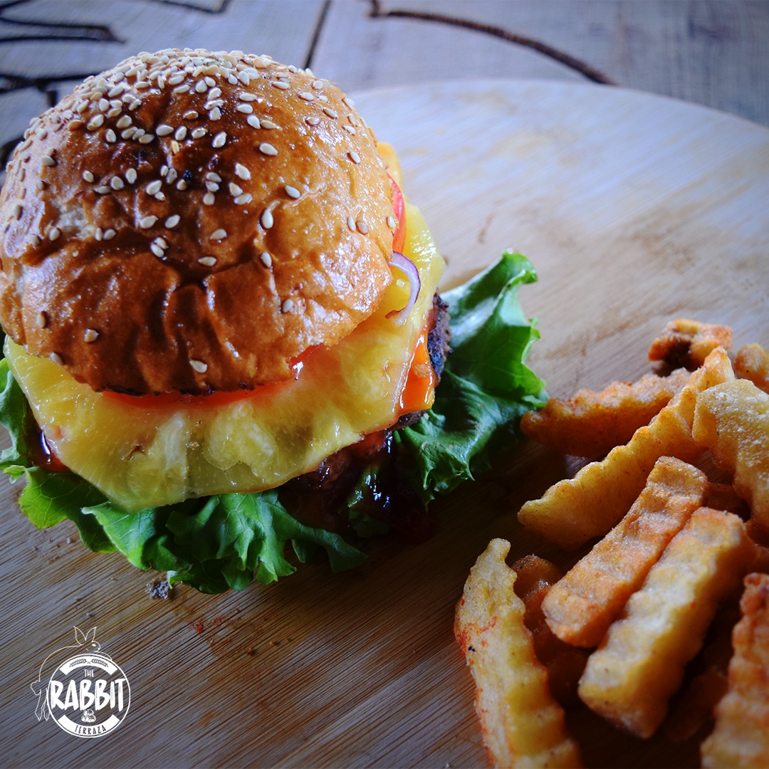 🍔Las mejores hamburguesas son de... - The Rabbit Terraza