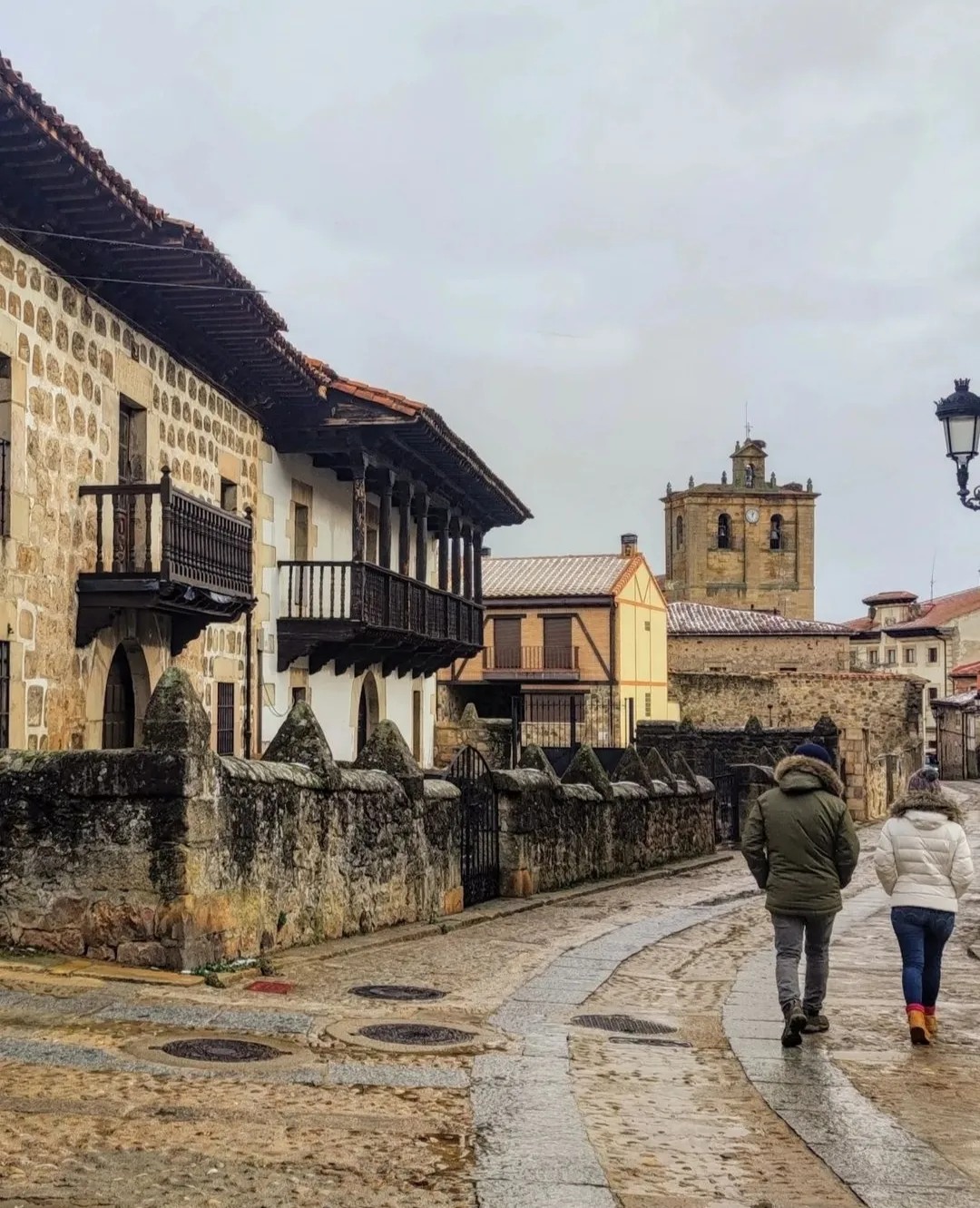 La Calle Luenga... - Vinuesa Una Aventura de Leyenda
