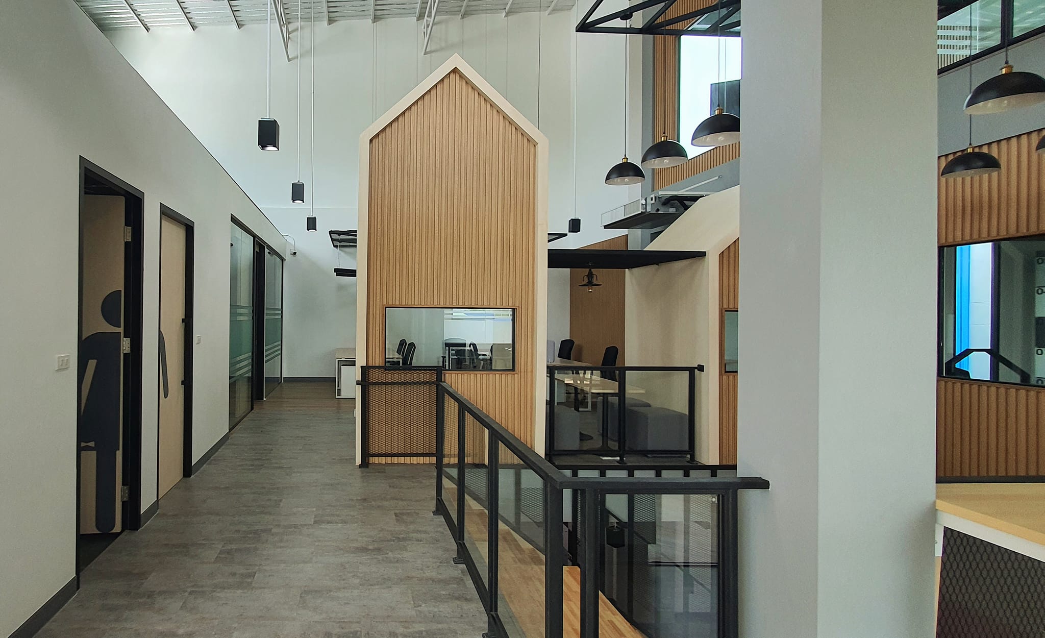 Indesign And Consultant co., Ltd. ออกแบบออฟฟิศ ออกแบบสำนักงาน | Bangkok