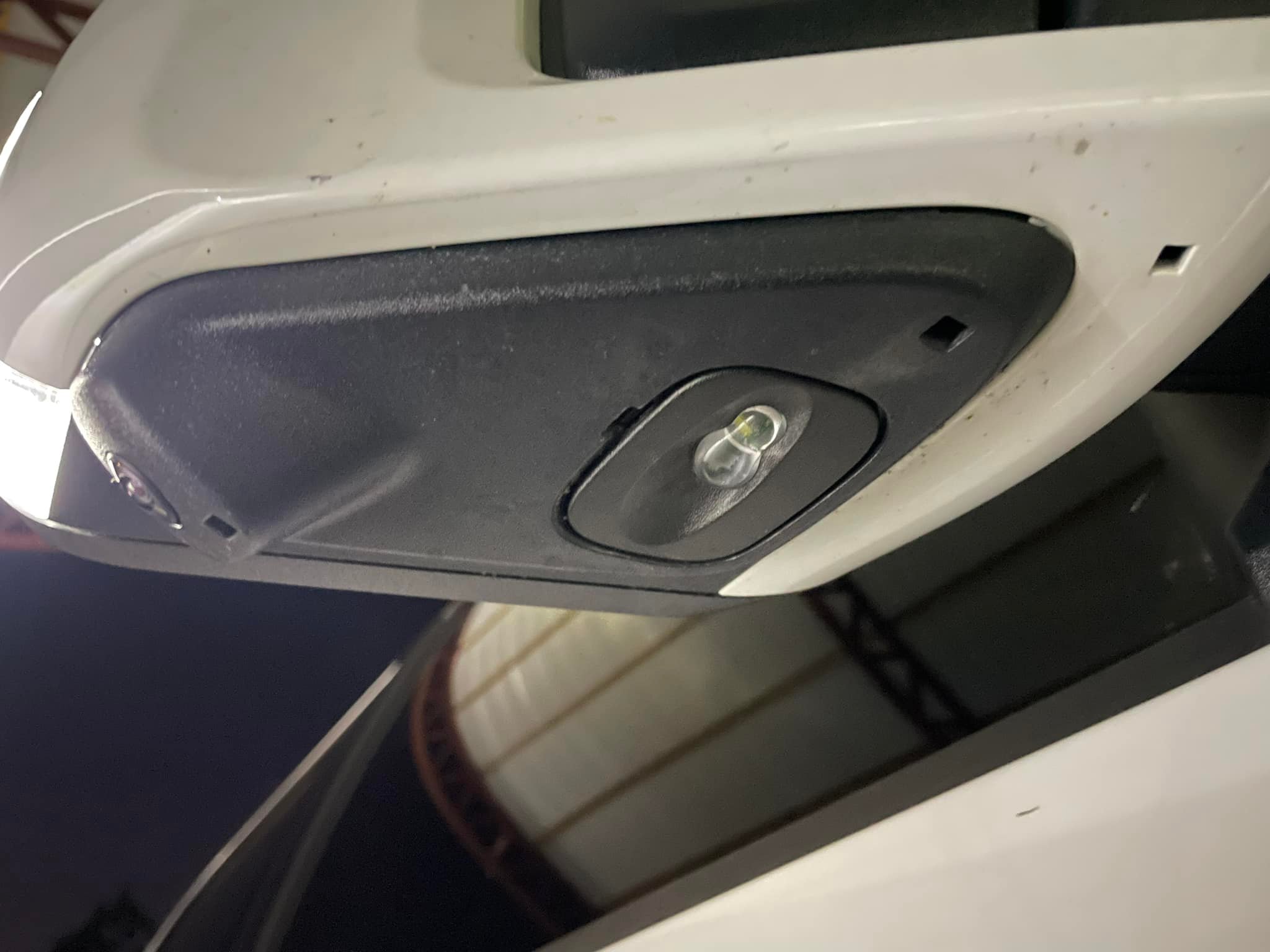 TRQ Exterior Power Heated w/ Signal Puddle Light Mirror LH Driver Side for Venza MRA06818 Fits select: 2013-2015 TOYOTA VENZA