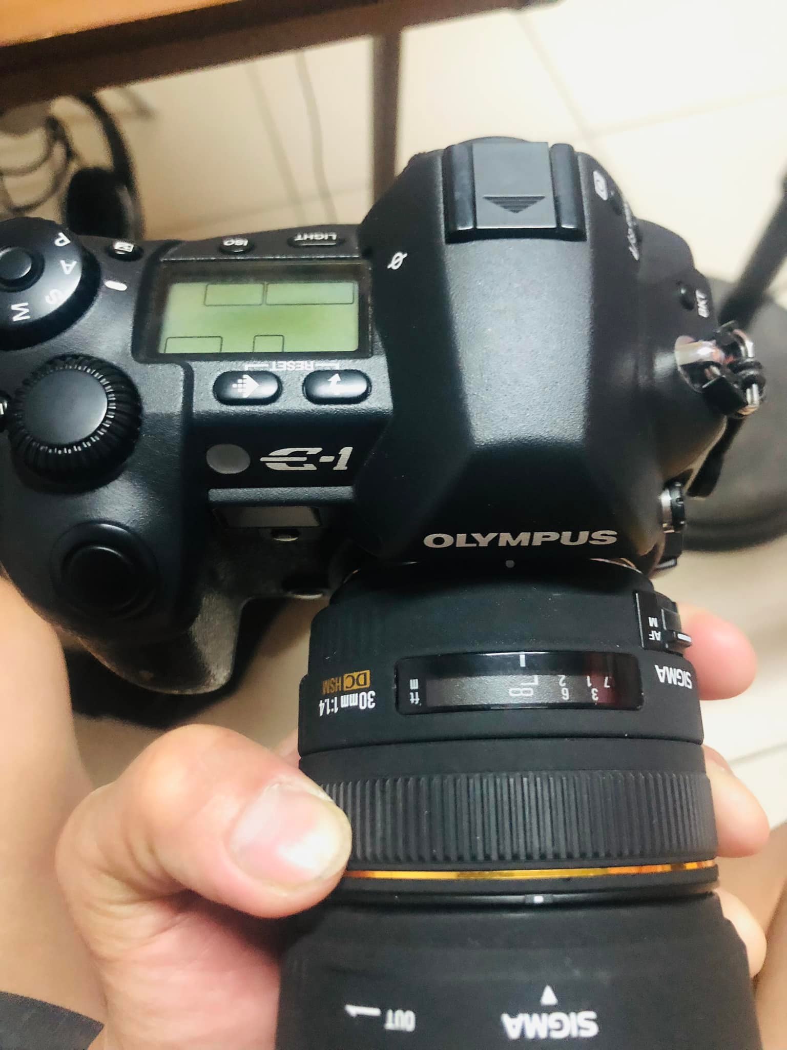 Olympus e500 with sigma 30mm f1.4 lens