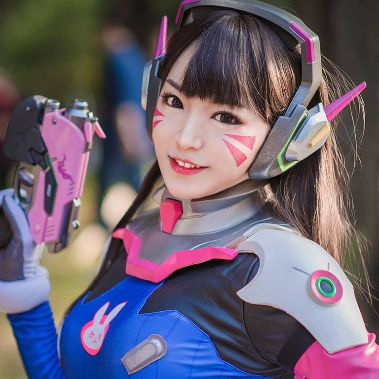 Costheme - Dva from Overwatch Cosplay by Enid Raven Cosplay #DVAcosplay ...
