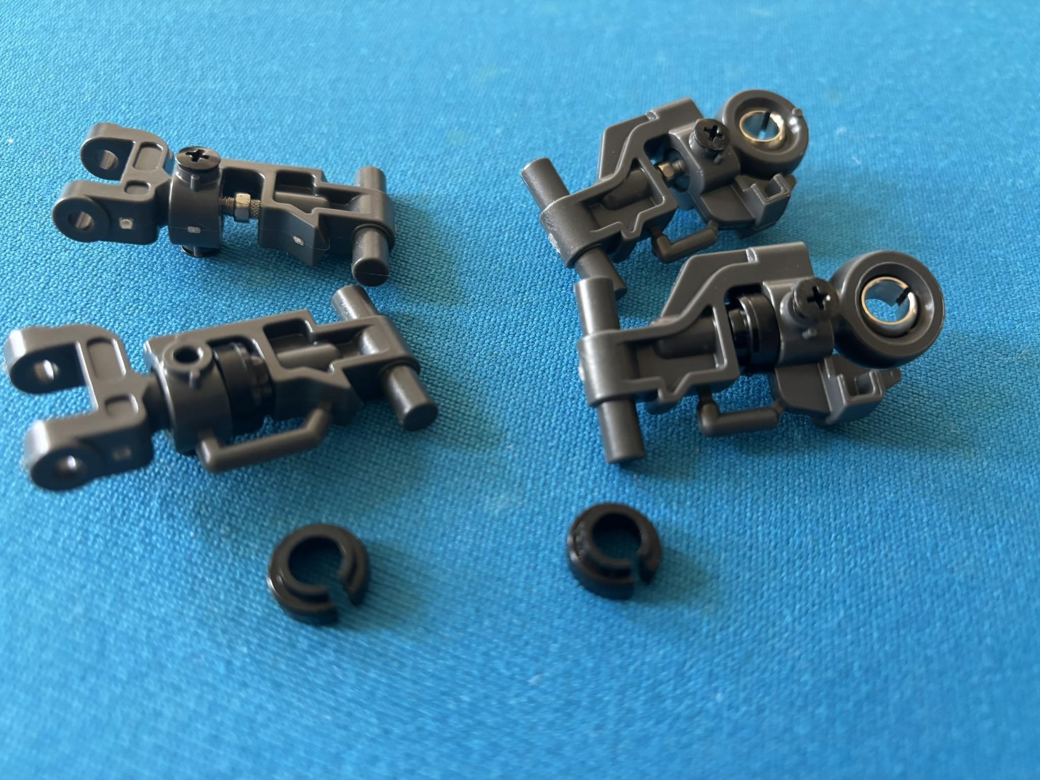 Tamiya TT02B – Kit 7 Tirants Spring Steel Avec Embouts Plastique | Pièce Upgrade Châssis 1/10 RC