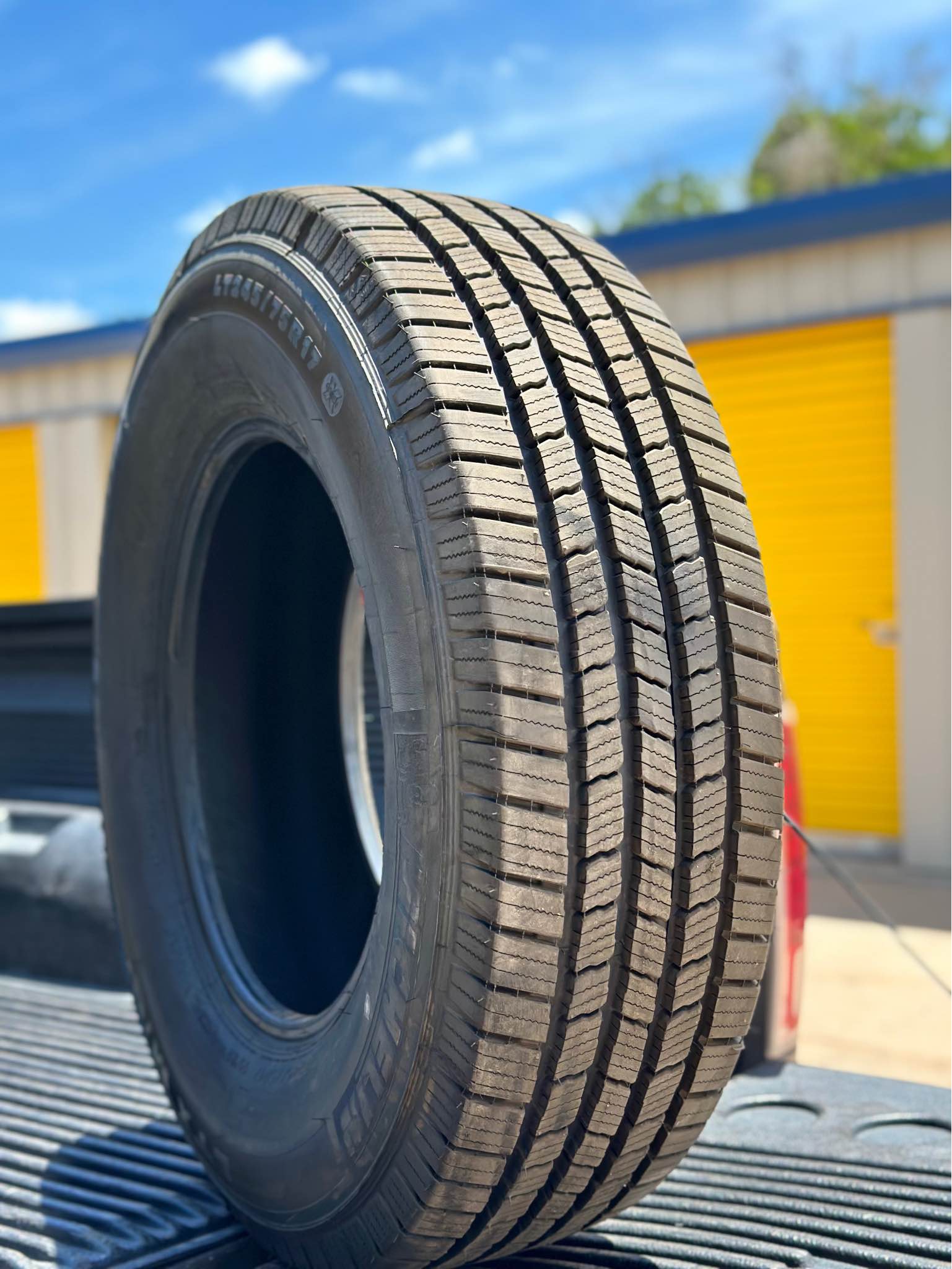 Colorado Wheel Craigslist | Set of MICHELIN TIRES LT245/75R17 Like New