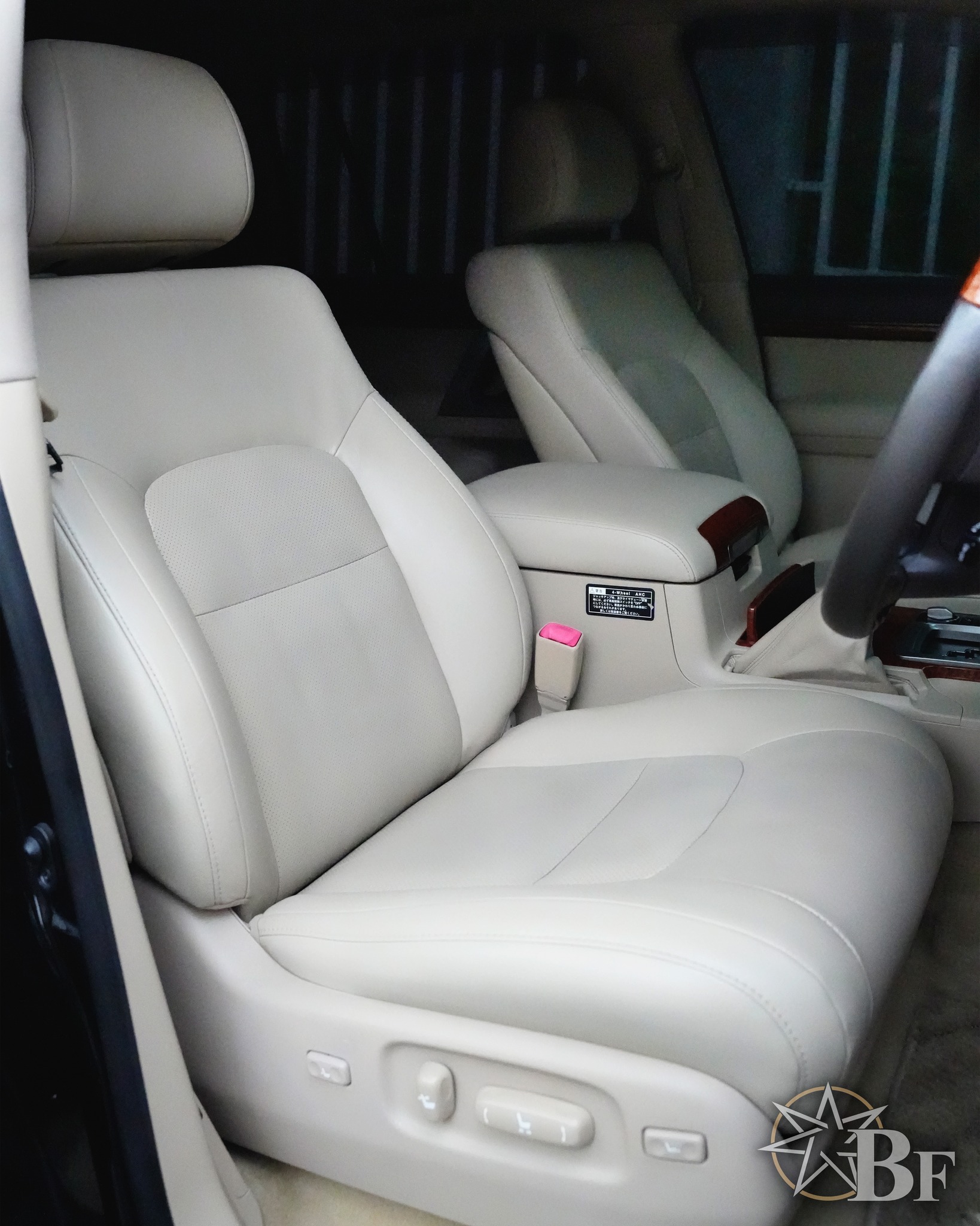 2013 Toyota Land Cruiser 4.7 ZX SUV Specifications Year of