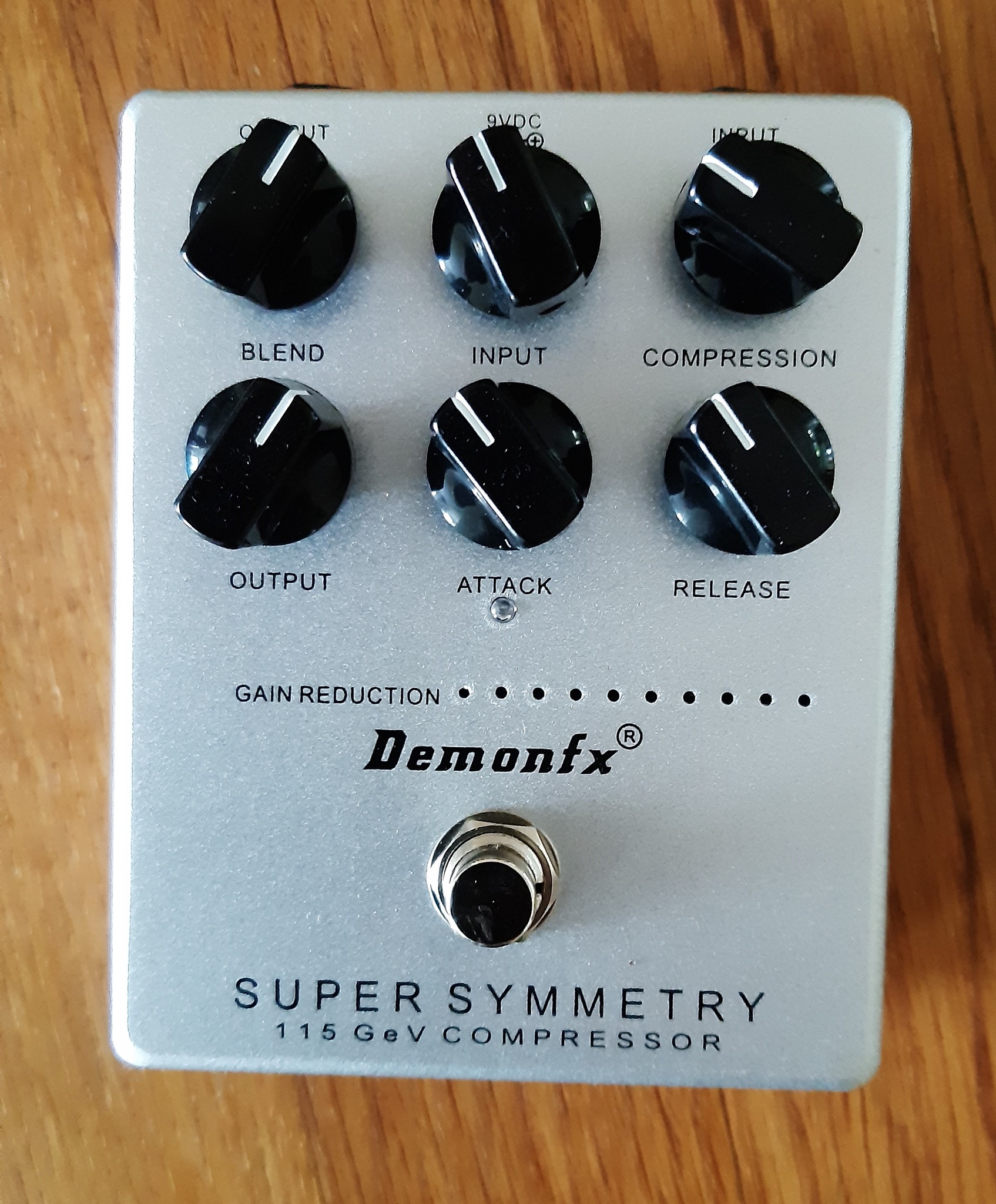 Demonfx compressor for Yngwie Malmsteen tone