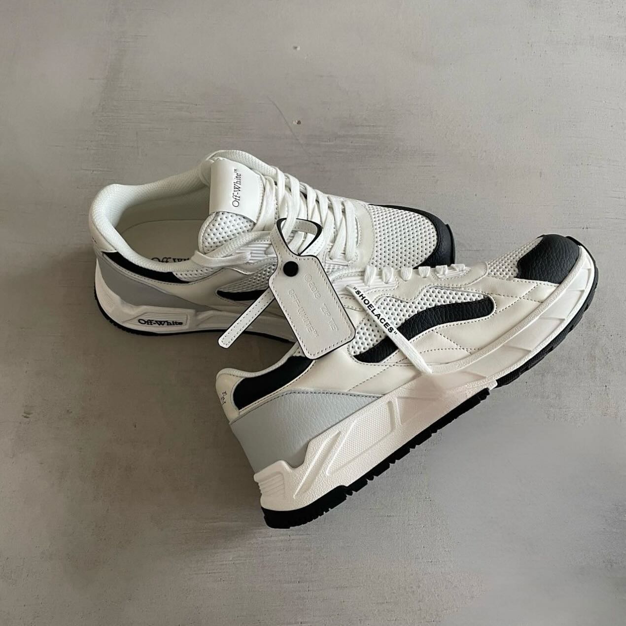 Off-White c/o Virgil Abloh - Off-White c/o Virgil Abloh