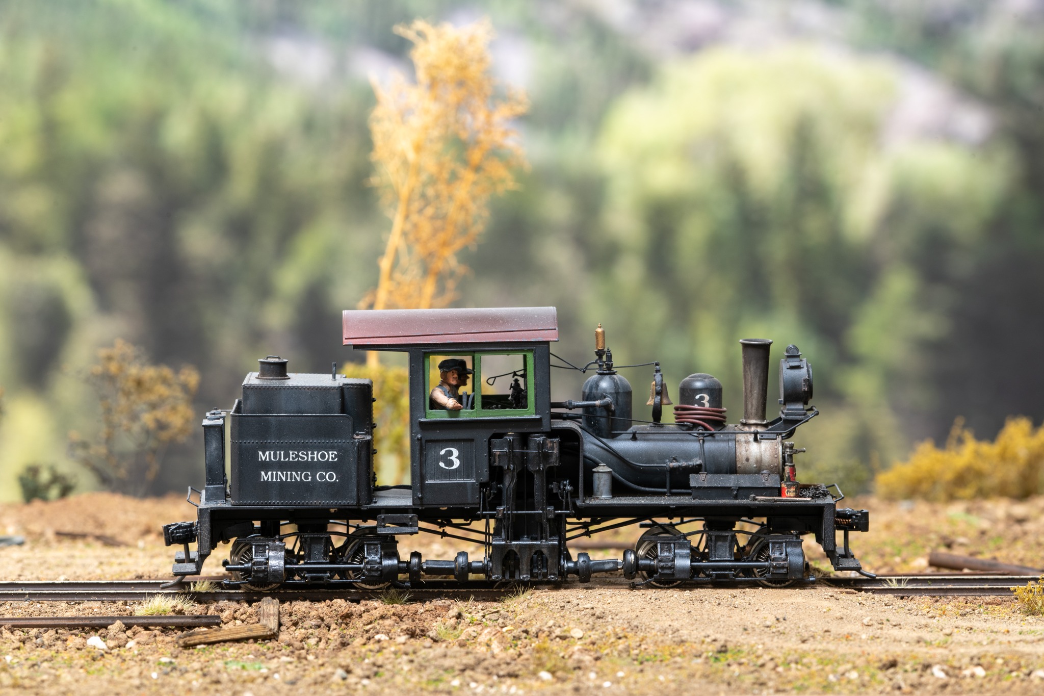 Vintage On3 2-6-0 locomotive models