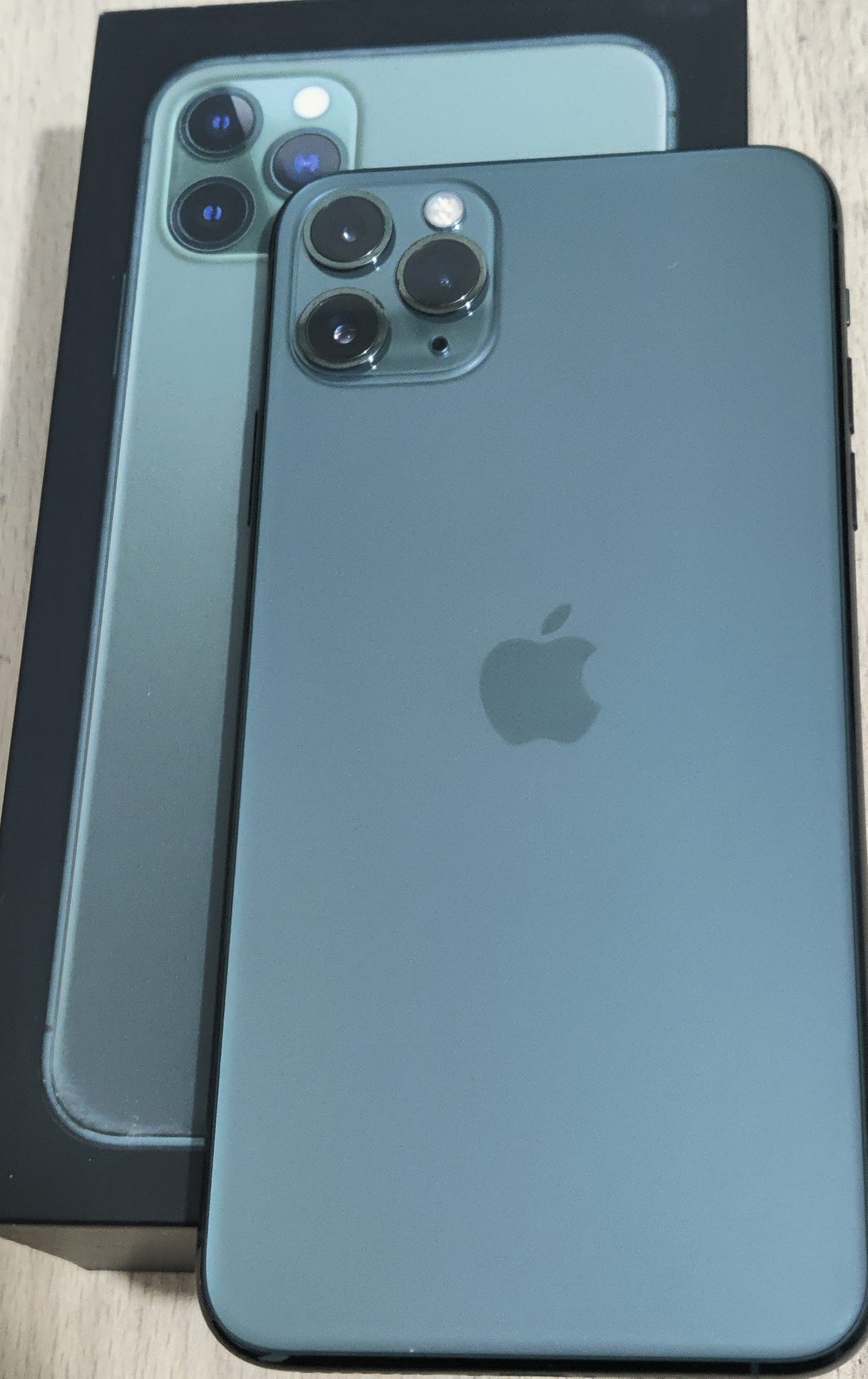 iPhone 11 Pro in Space Gray🖤 Finally ticked off the wishlist! 🤭