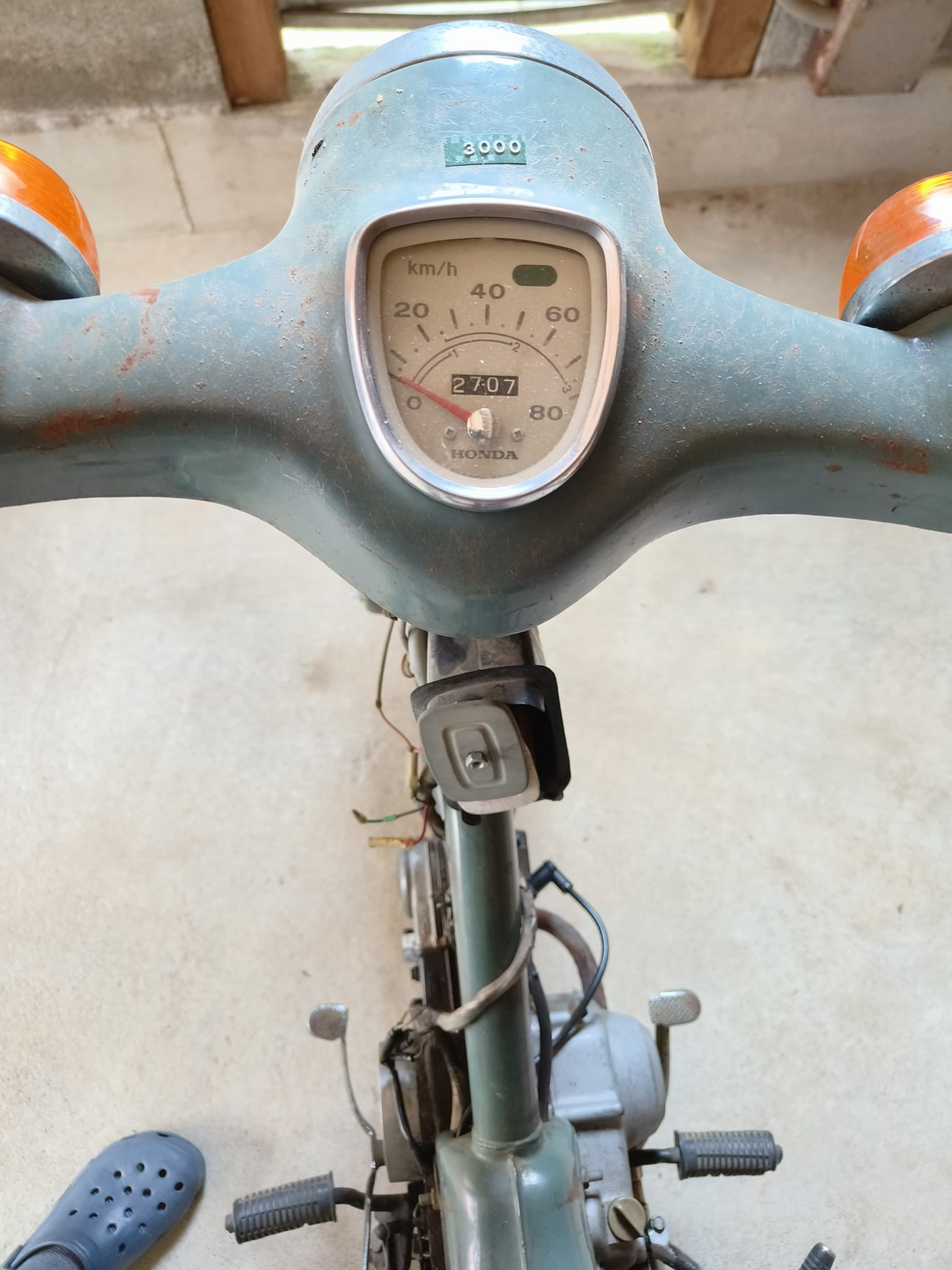 あんどんカブのエンジンかからなくなってバイク屋でイグニッション 
