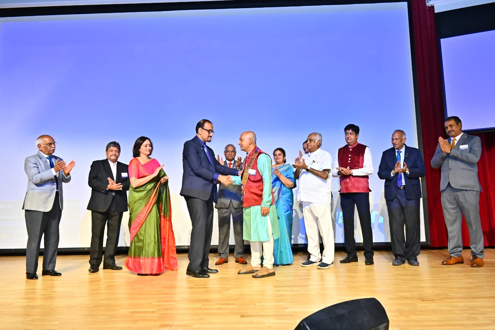 Installation of AKS Rtn Ravi Raman... - Rotary District 3232