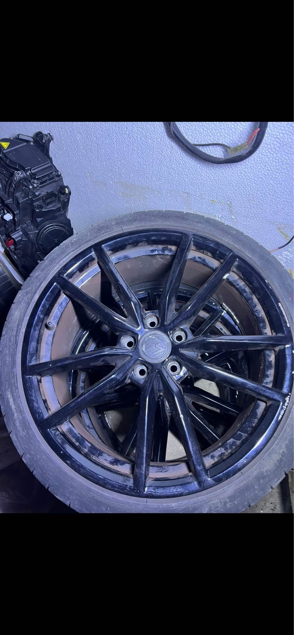 Originalus pretoria r19 ratlankiai - Car Wheels, Tires & Parts ...