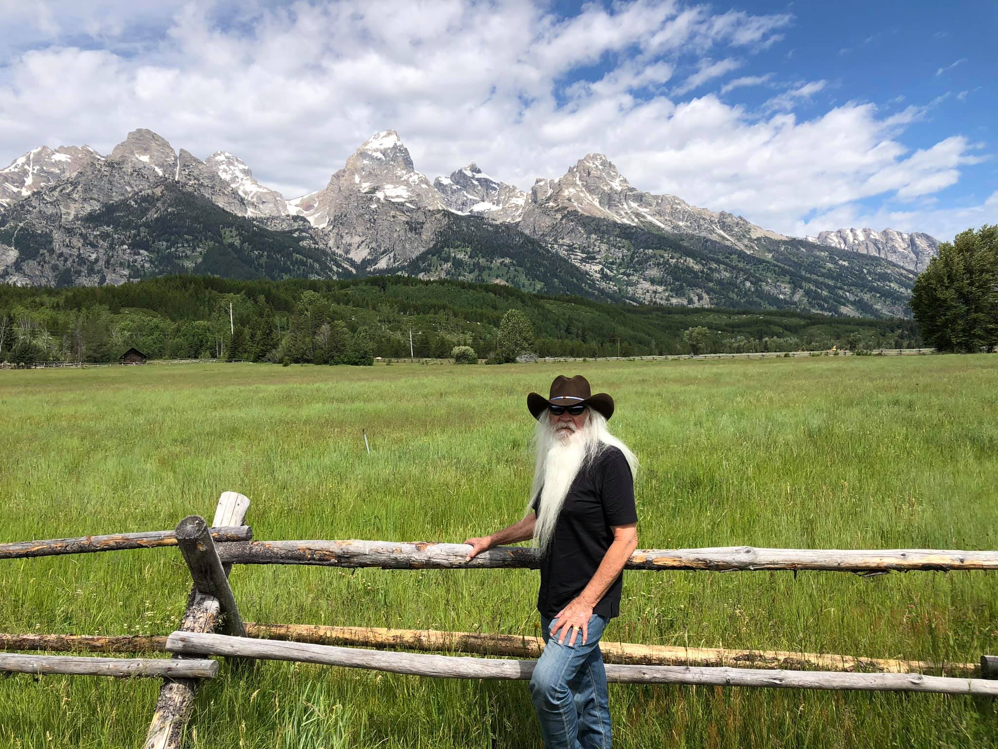 William - Flashback Friday: Beautiful Country. William Lee Golden at ...