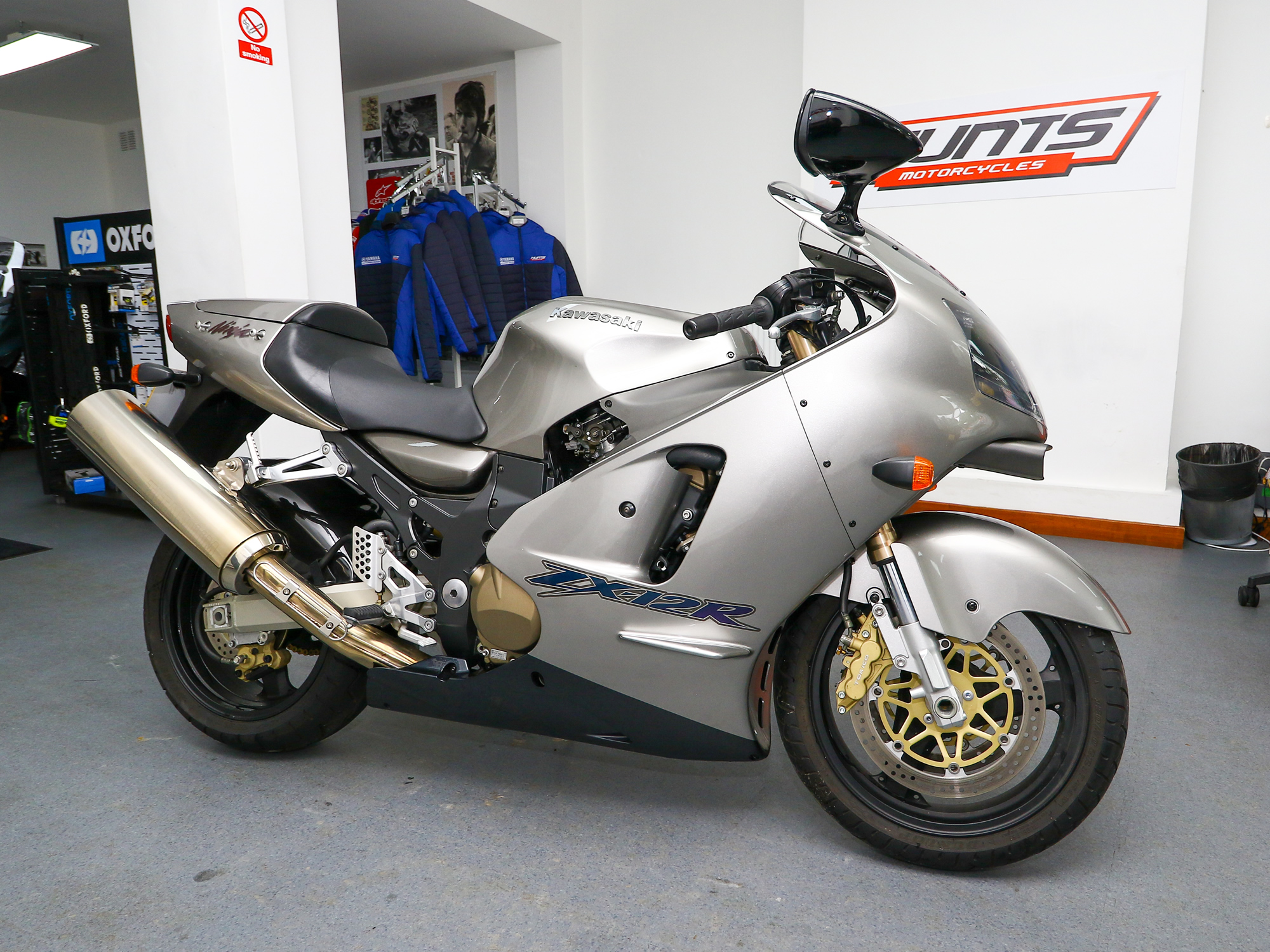 12/15 ティータイム様 ZX-12R(ZX1200A/B)-since 2000- - バイクの系譜