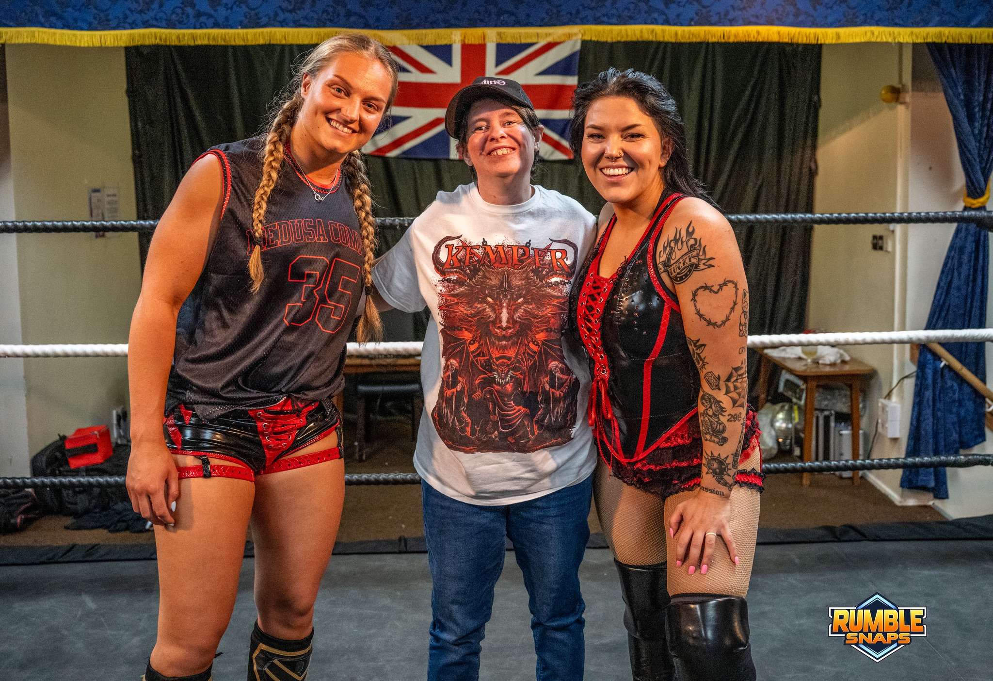 Meet & Greet photos with MEDUSA COMPLEX 🐍