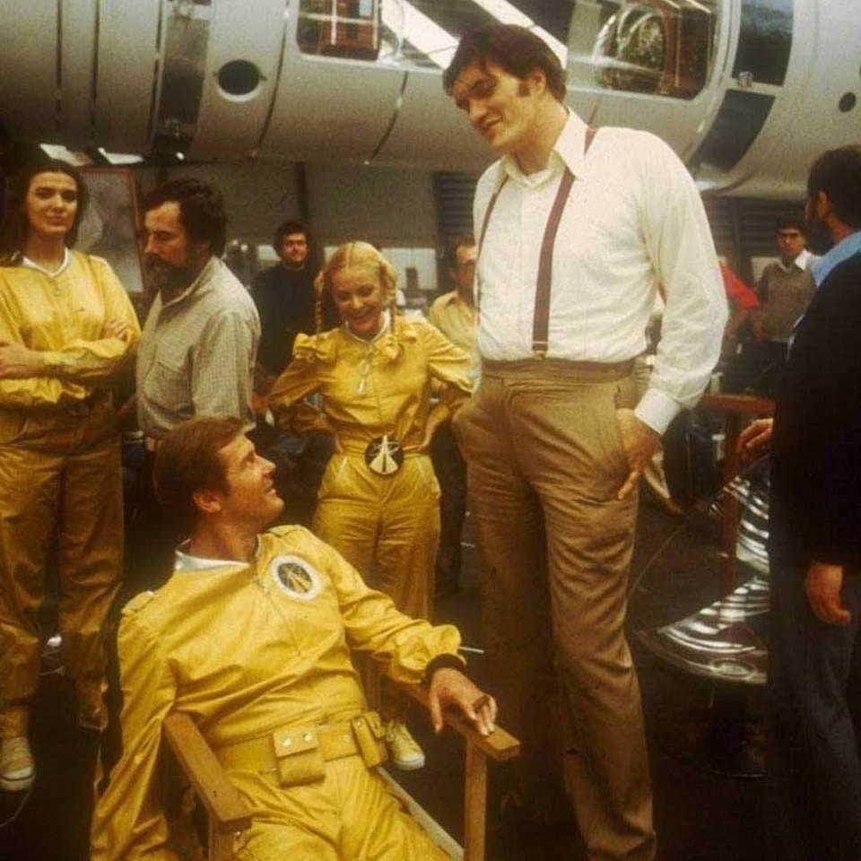 sir-roger-moore-blanche-ravalec-and-calypso-radio-101-8
