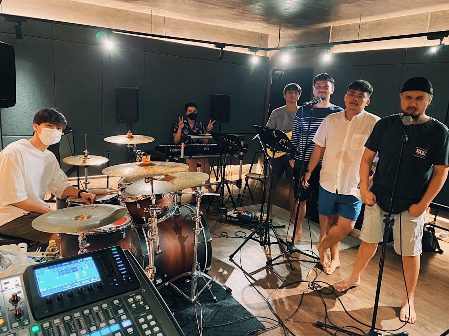 2nd Studio BKK - พลังใบสุดป่วน #2ndstudiobkk... | Facebook