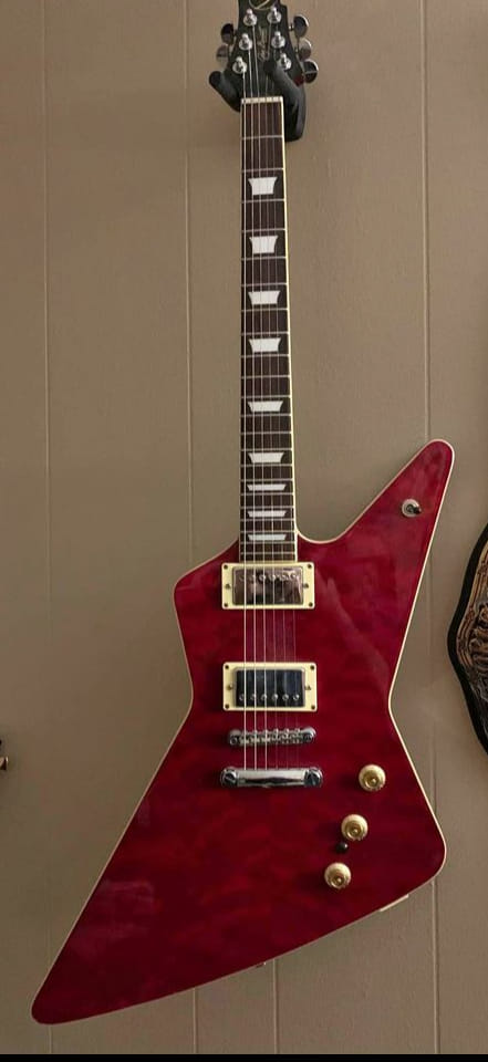 Picked up my first Samick guitar today. Lovely JTR MR-10 Marie