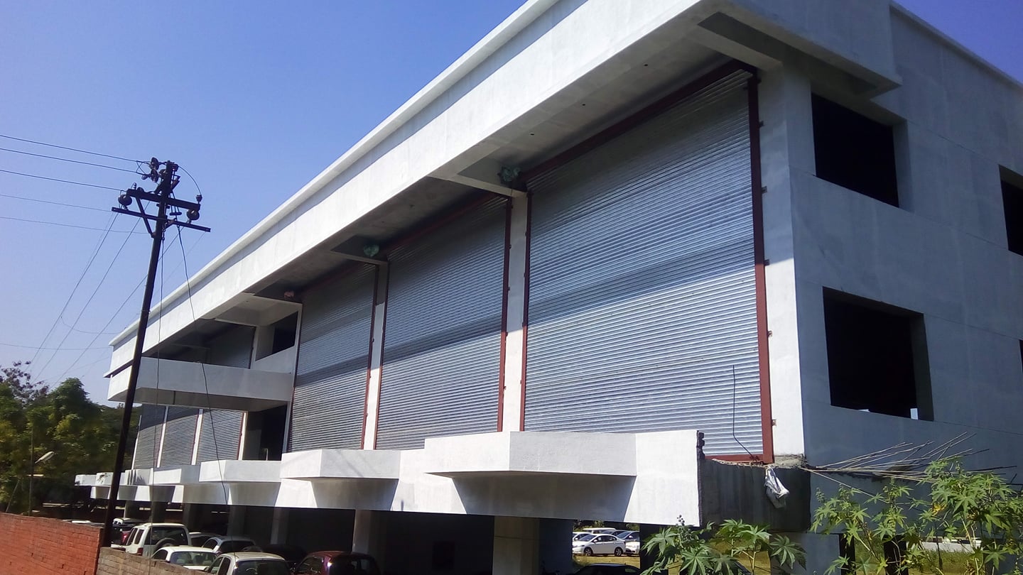Victor Roling Shutter | Nashik