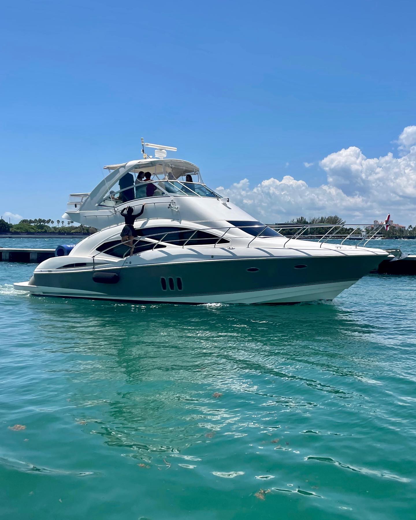 🛥️Charter our Cruiser Sport 48’ 👥13... - Good Times Charters | Facebook