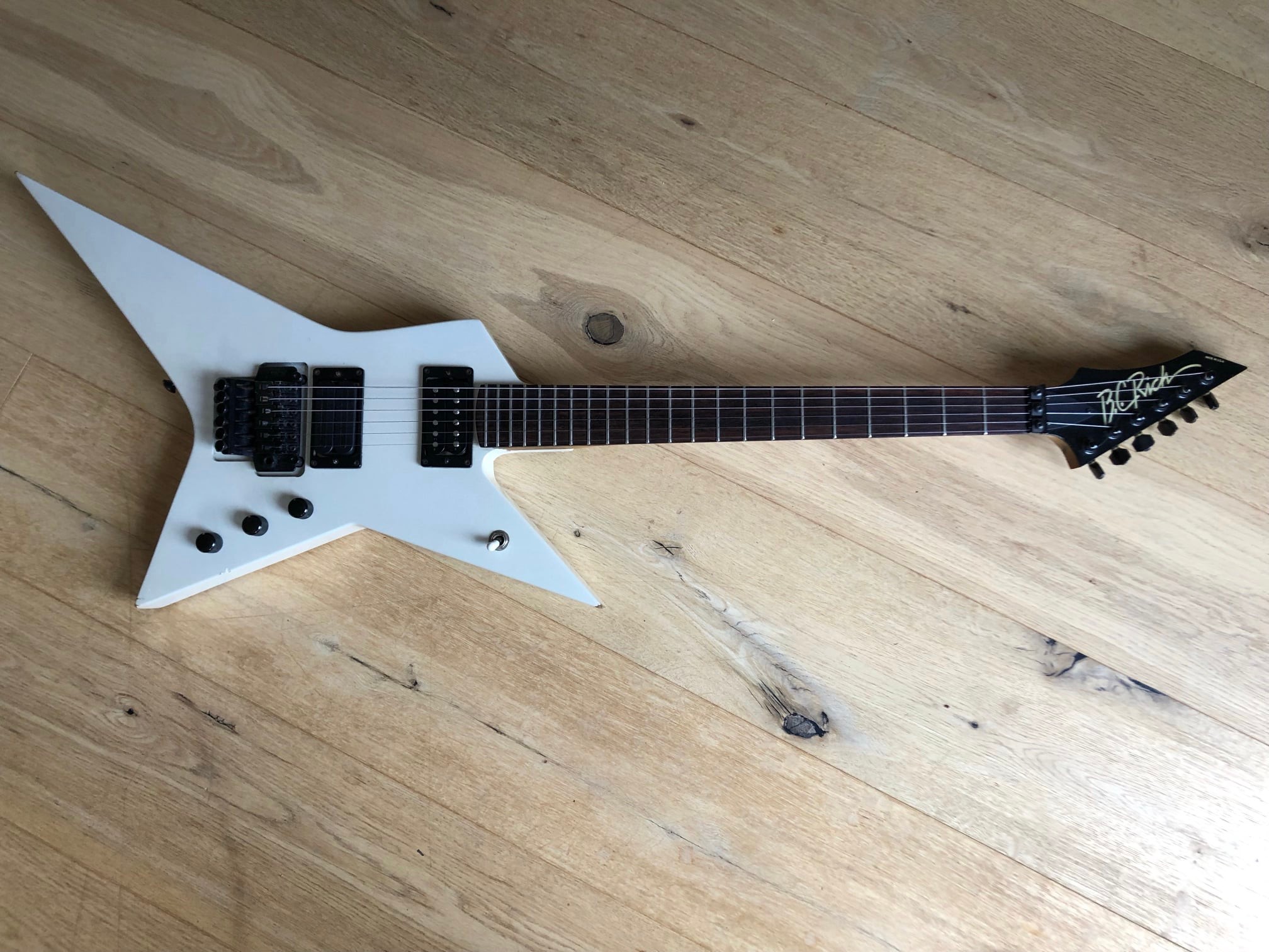 gear review BC Rich ￼Perfect 10 “Rich Bich”