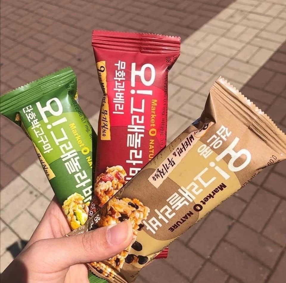 全马零食批发商 鲸鱼 韩国进口代餐 1盒12条rm68 批发价1箱4盒 48条 Rm240 Facebook