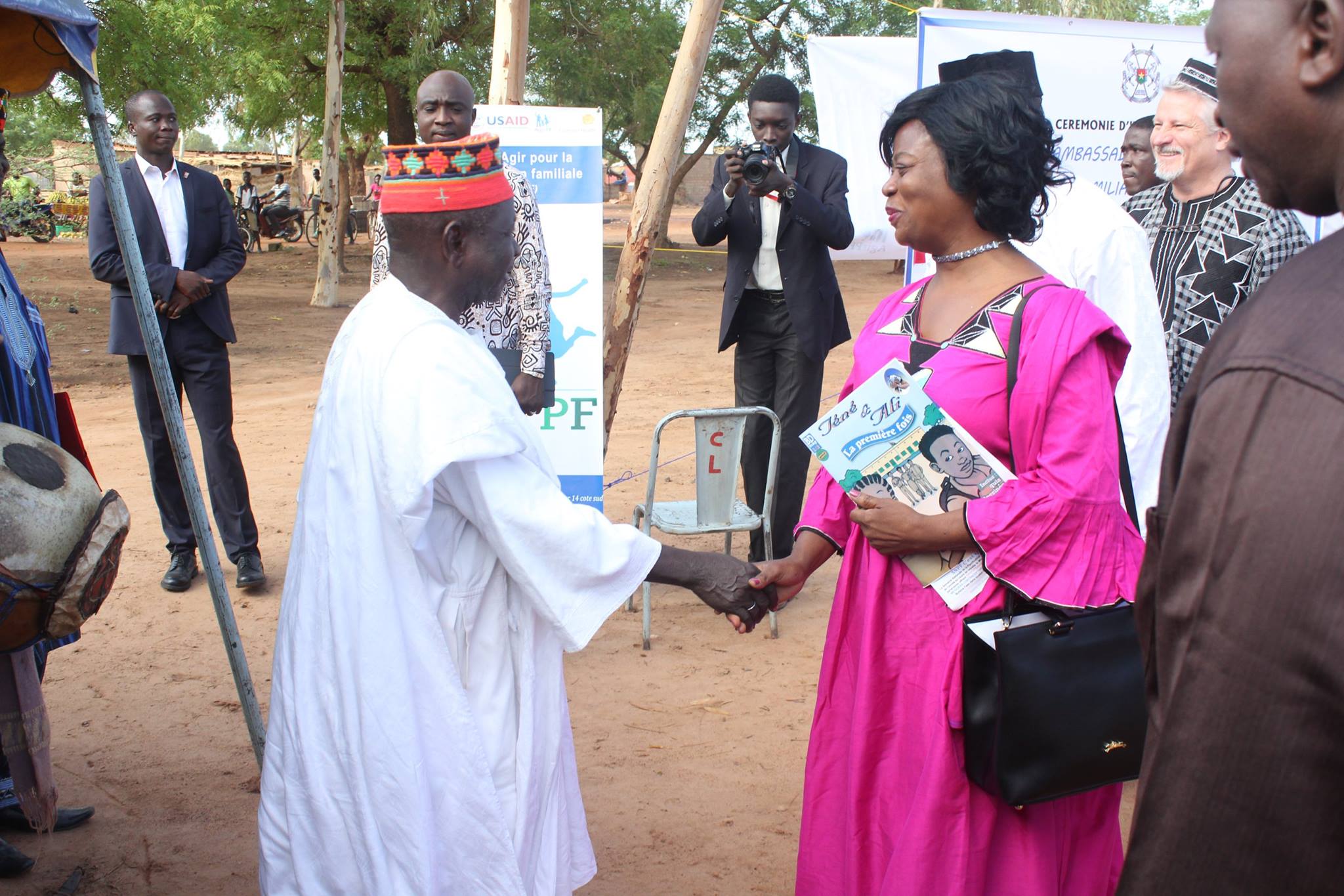 UNFPA - Le Chef de Sandogo accueille Mme Anne THIEBA | Facebook