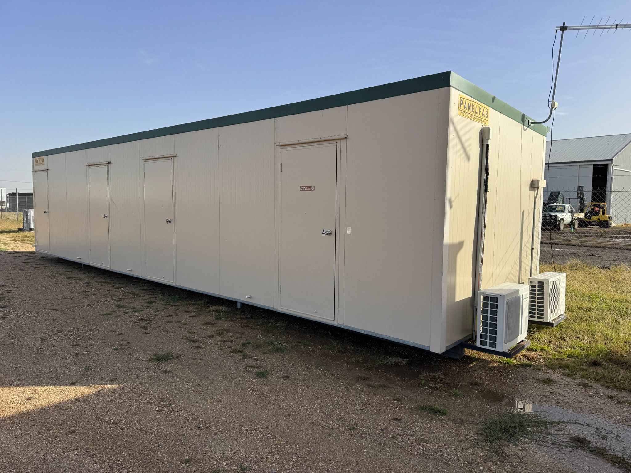 Two Panel Fab 4 Bedroom Donga Blocks in Excellent Condition - Property ...