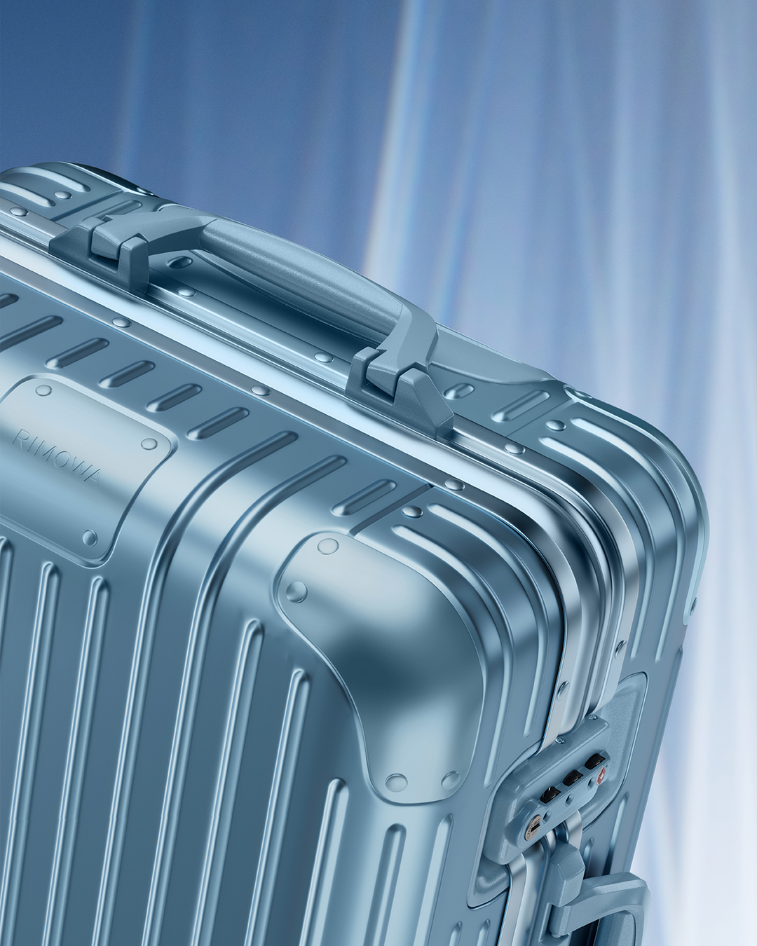 Elevate your next holiday with the RIMOWA Original Cabin in Arctic