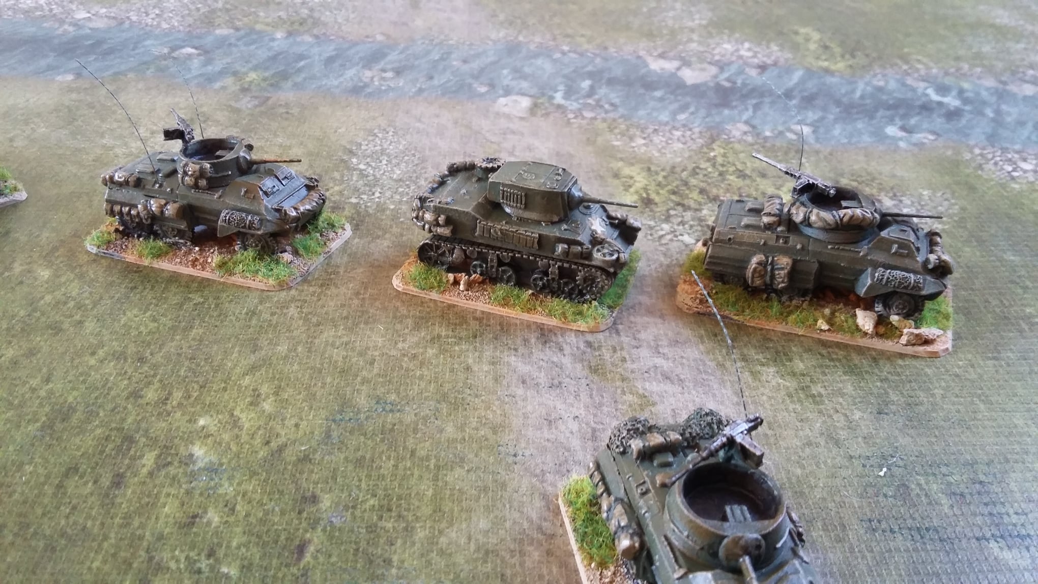 50 Bases Rondes En Plastique Evemodel - Pour Wargames, Jeux De Guerre Et Dioramas - Diamètres 60-100mm