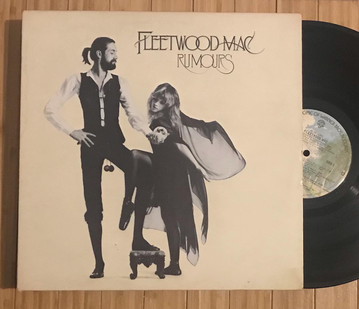What's the potential value of a 1977 Fleetwood Mac Rumours LP with