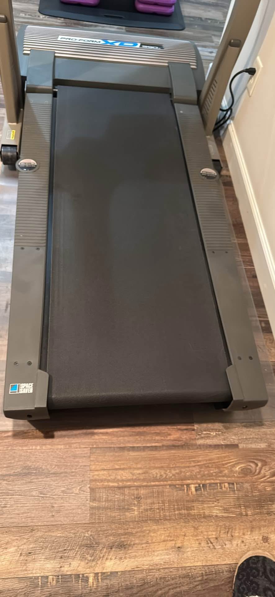 IFit Pro Form XP 590s Treadmill Foldable space saver - Treadmills ...