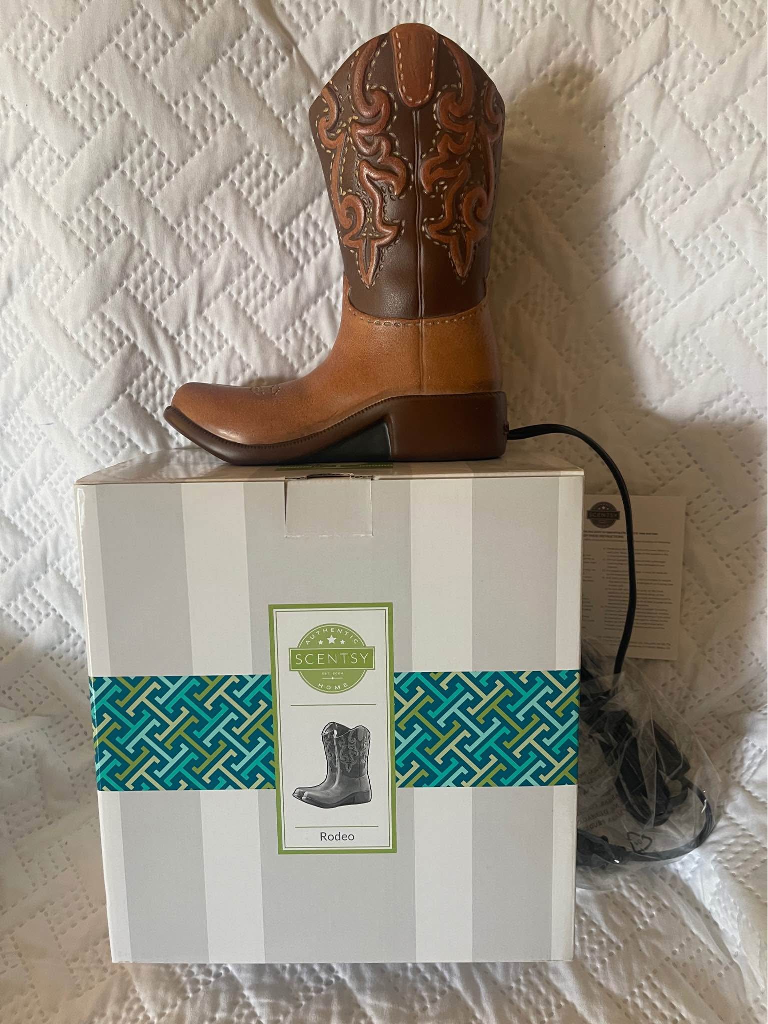 RARE Rodeo Scentsy Warmer Cowboy Boots - Candle & Oil Warmers ...