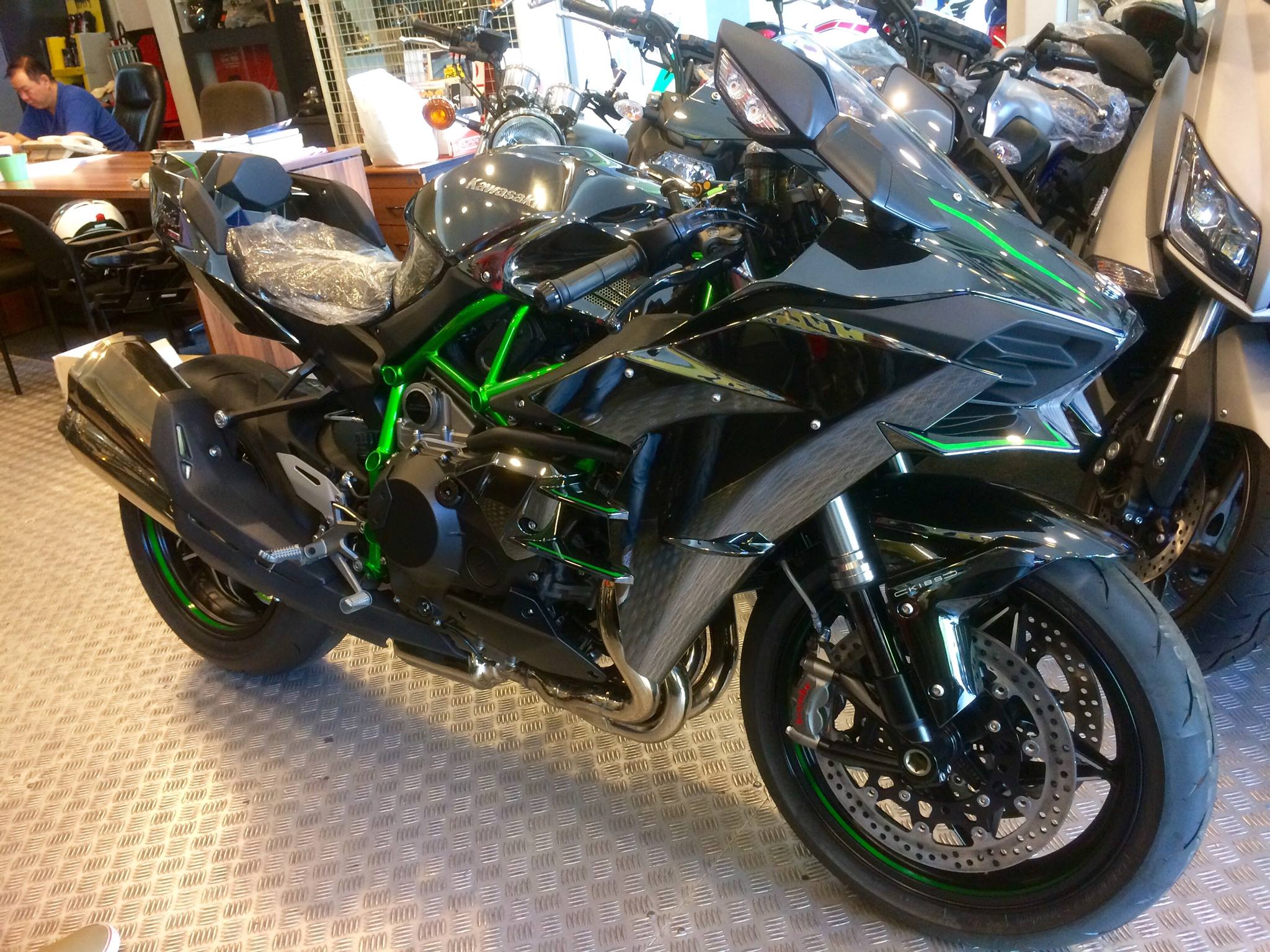 Kawasaki Ninja ZX 1000 H2 for viewing in Excel Cycle Centre
