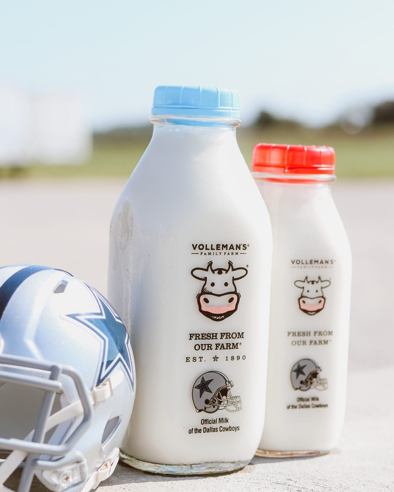 Volleman's - NEW Dallas Cowboys bottles , featuring their...