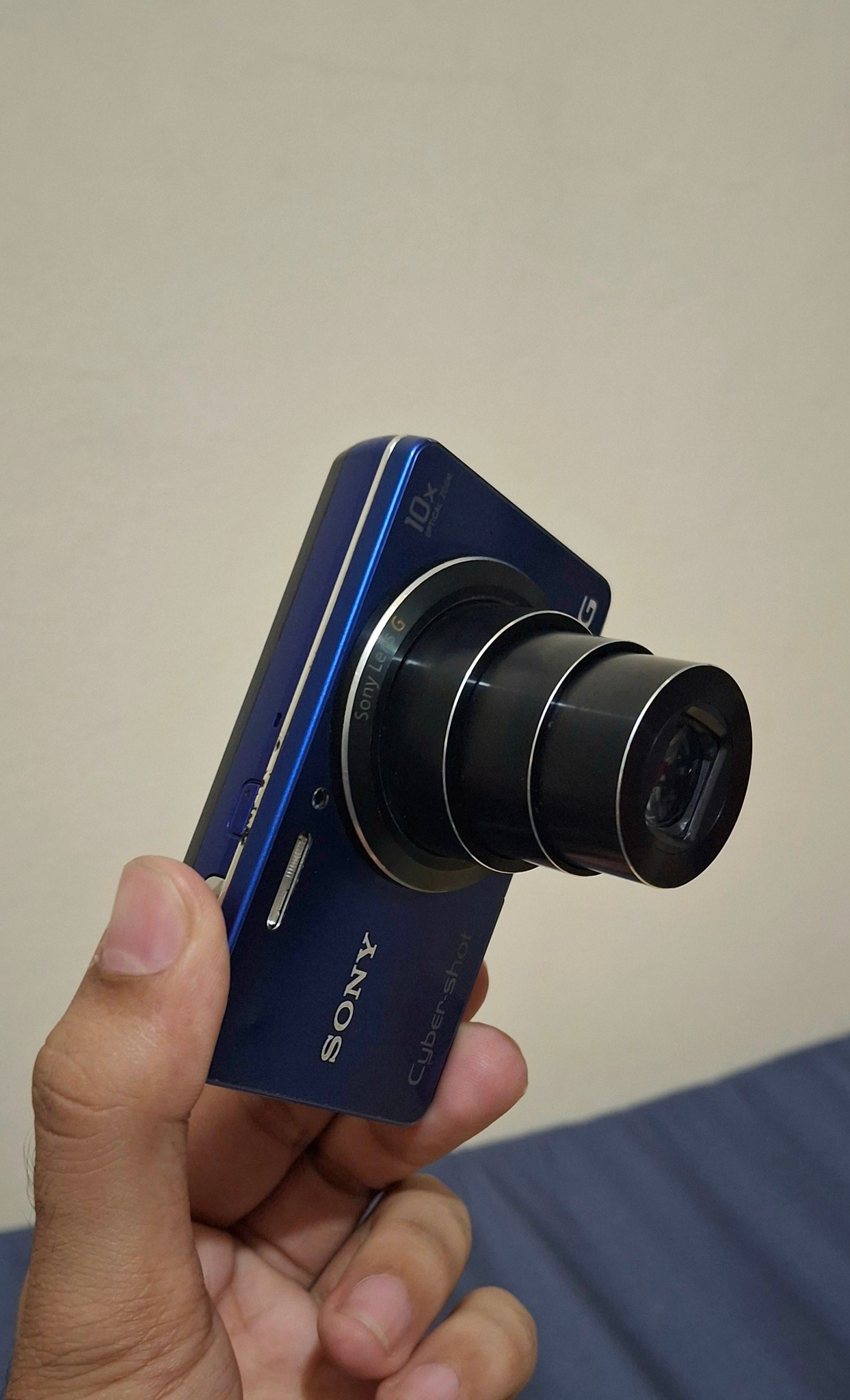 DCMPHFS sony cybershot dsc-t700 key features: ᯓ➤ 10.1 Megapixel